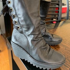 Fly London Yada boot in black leather